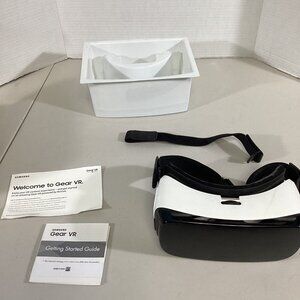 Samsung Gear VR  Headset Virtual Reality White - UNTESTED